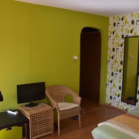Lovely Apartment At Balatonfenyves Esterno foto